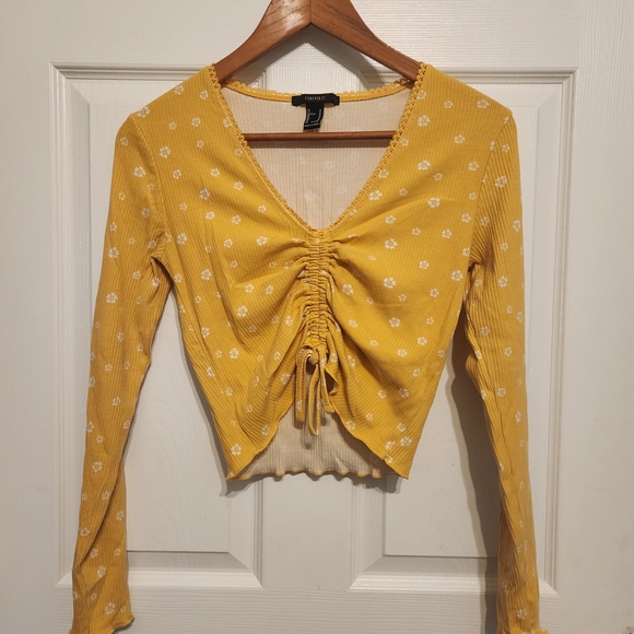 Forever 21 Yellow Ruched Crop Blouse‎ - Picture 1 of 2